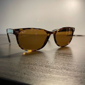 Ray-Ban Wayfarer Sunglasses - Men’s - Polished Tortoise/Brown Lens